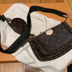 Louis Vuitton Multi Pochette Accessories